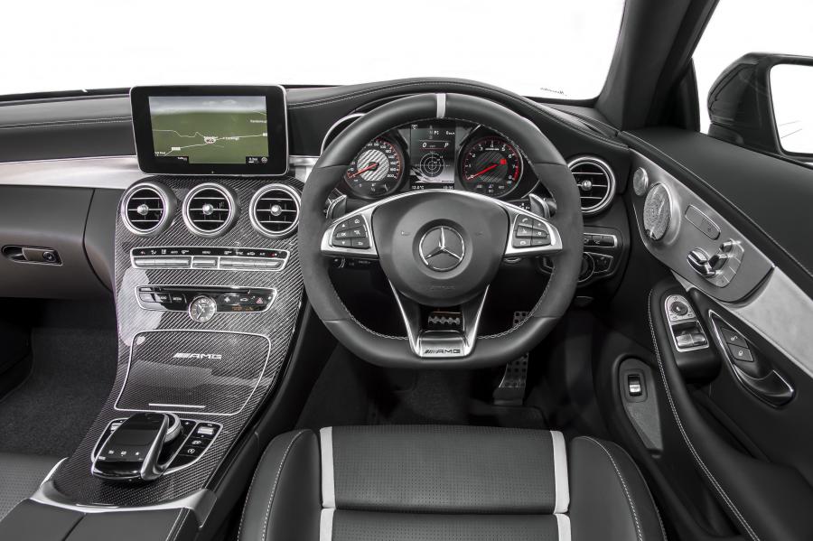  Mercedes-AMG C63 S Coupe 2016 года  (UK) (фото 24 из 30)
